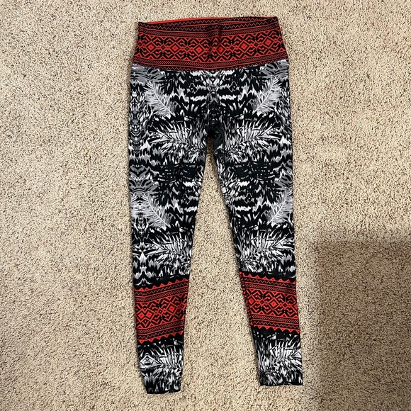 Pineapple Clothing Black and Red Print Leggings (L) - Picture 2 of 4